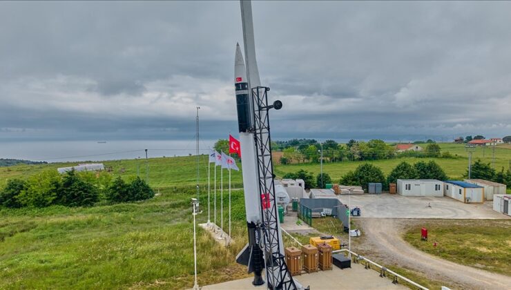 DeltaV geliştirdiği hibrit roket sistemiyle 200 kilometre irtifayı geçerek rekor kırdı