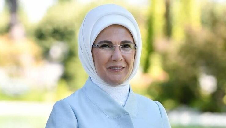Emine Erdoğan’dan “Sıfır Atık Forumu” kapsamında Galata Kulesi’ne yansıtılan görsellere ilişkin paylaşım