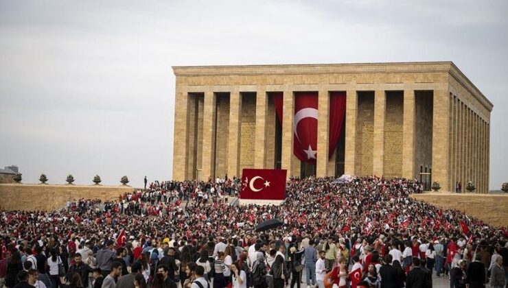 Cumhuriyet’in 102. yılı düzenlenen etkinliklerle kutlanıyor