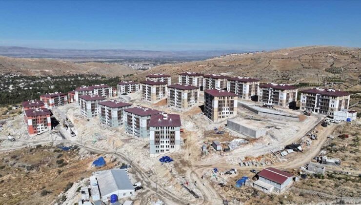 Depremlerden etkilenen Yeşilyurt’ta afetzedeler için yapılan 512 konutta sona gelindi