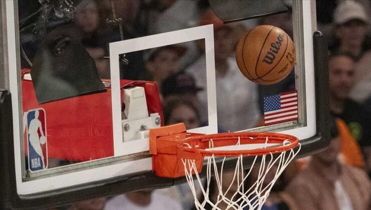 NBA’de San Antonio Spurs sezona galibiyetle başladı