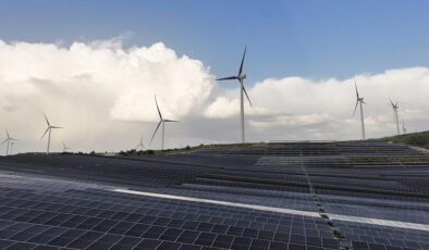 Küresel yenilenebilir enerji yatırımları 2024’te 807 milyar dolara ulaştı