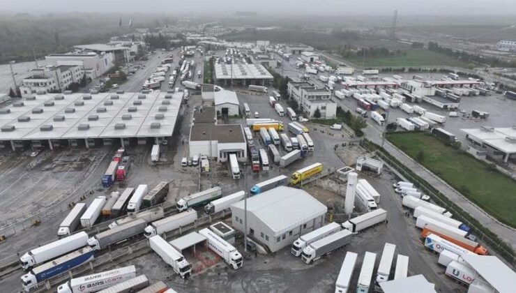 Kapıkule’de son dönemde alınan tedbirlerle saatte geçen tır sayısı rekor sayıya ulaştı