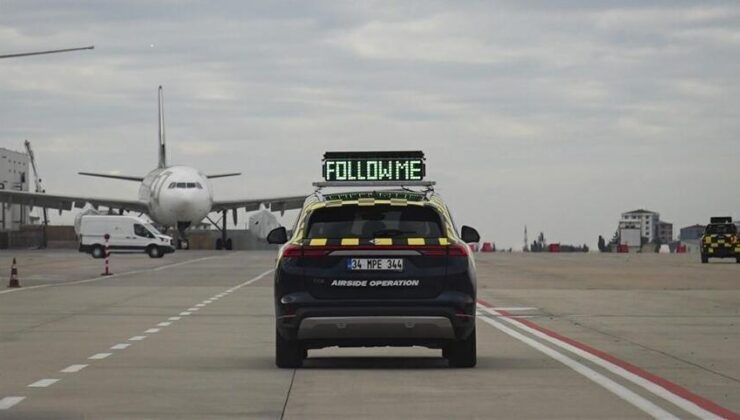 Kuledeki hava trafik kontrolörlerinin yerdeki keskin gözleri