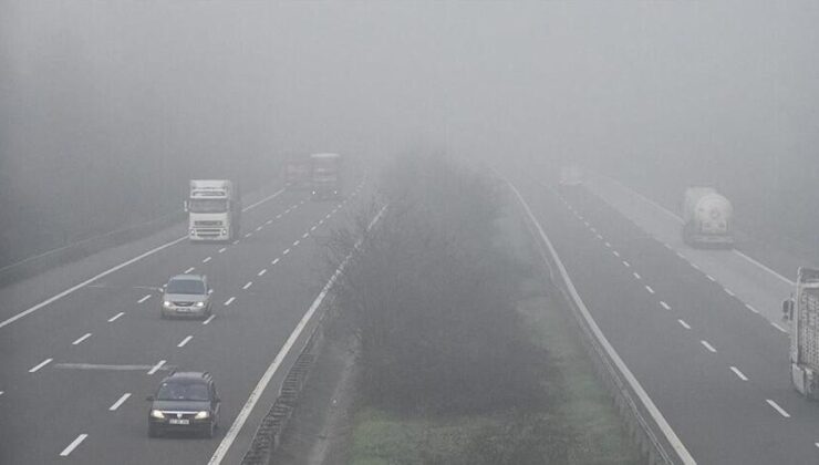 Anadolu Otoyolu’nun Düzce geçişinde sis etkili oldu