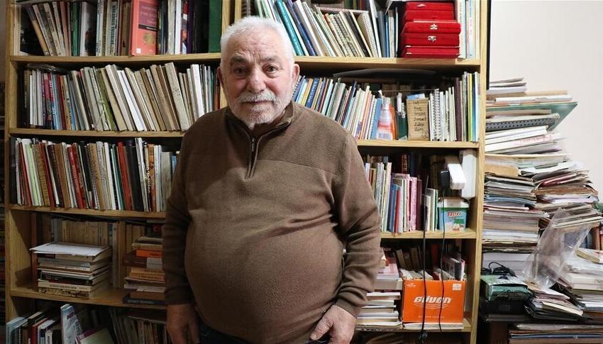 Ispartalı yazar Silleli, 61 yıldır biriktirdiği binlerce kitabı hediye ediyor