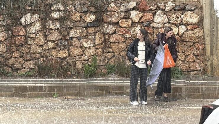 Antalya’da 7 ilçede olumsuz hava koşulları nedeniyle eğitime bir gün ara verildi