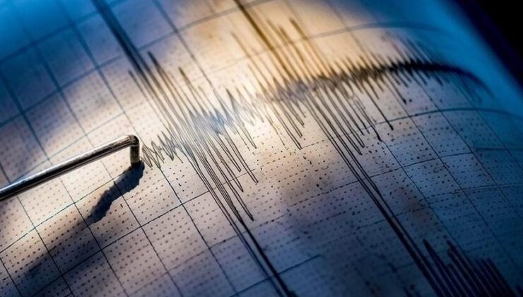 İtalya’nın Capri Adası açıklarında 5,9 büyüklüğünde deprem meydana geldi
