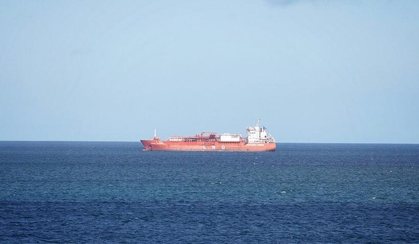 Hürmüz Boğazı’nda ticaretin durması dünyada mücbir sebep ilanlarında “domino etkisi” yarattı