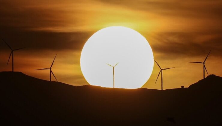 Dünyada 2025’te devreye giren güneş ve rüzgar enerjisi kapasitesi rekor kırdı