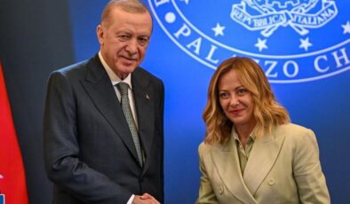 Cumhurbaşkanı Erdoğan, İtalya Başbakanı Meloni ile telefonda görüştü