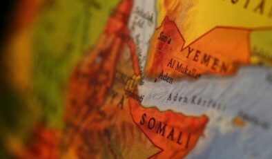 İran medyasında Babül Mendeb Boğazı’nda yeni bir askeri gerginliğin yaşanacağı iddiası