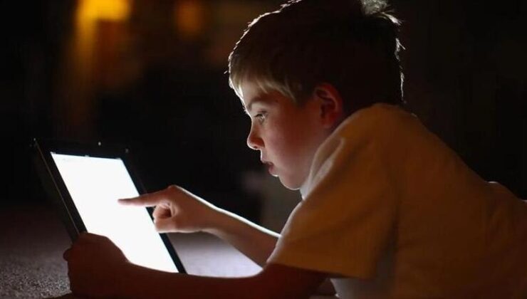 Avrupalılar çocukların korunmasına yönelik sosyal medya düzenlemelerini destekliyor