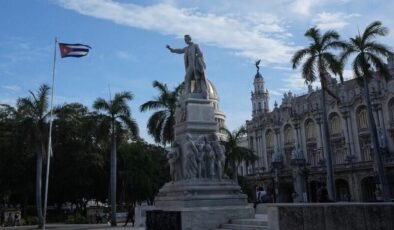 Axios: Küba’ya giden ABD’li heyet, Castro’nun torunuyla görüştü