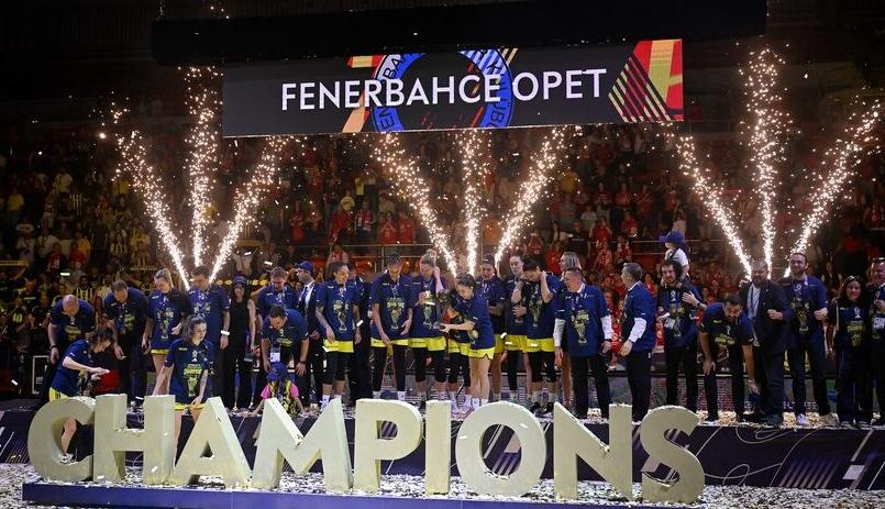 Fenerbahçe Opet Kadın Basketbol Takımı, 3. kez Avrupa’nın zirvesinde