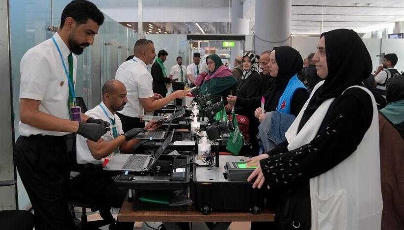 Türk hacı adayları “Mekke Yolu” projesi ile kutsal topraklara gitti