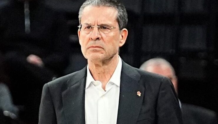Basketbol Avrupa Ligi’nde yılın başantrenörü Pedro Martinez oldu