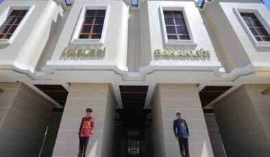 Yüreğir Belediye Başkanı Demirçalı görevinden uzaklaştırıldı