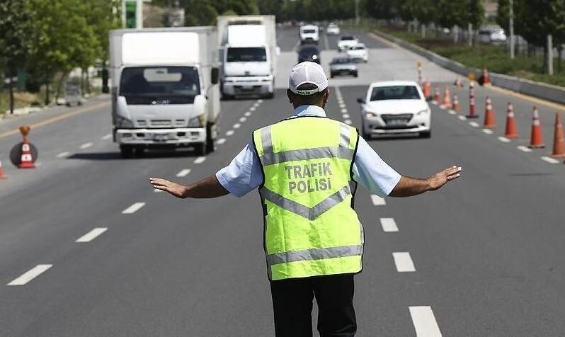 İstanbul’da 3 ilçede bugün ve yarın bazı yollar trafiğe kapatılacak