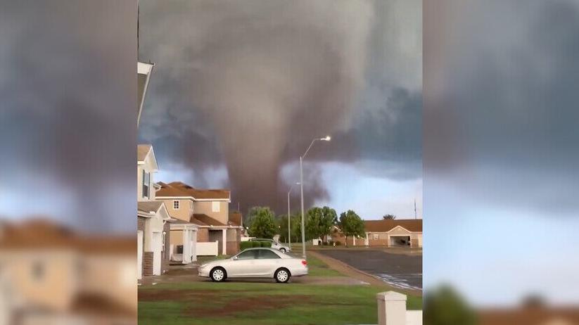 ABD’nin Oklahoma eyaletini hortum vurdu