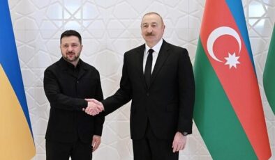 Aliyev ve Zelenskiy Azerbaycan’ın Gebele şehrinde görüştü