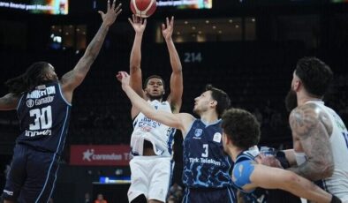 Anadolu Efes, konuk ettiği Türk Telekom’u 101-91 yendi