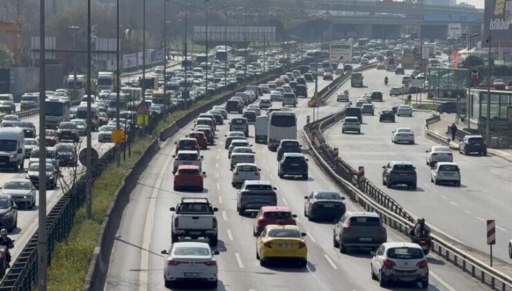 İstanbul’da Anadolu Yakası’ndaki trafik yoğunluğu yüzde 81’e yükseldi
