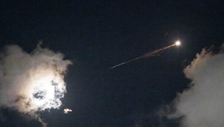 İran basını: Silahlı kuvvetler ABD’ye ait bazı savaş gemilerine İHA saldırısı düzenledi