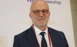 “Kaygı bozukluğuyla mücadelede ilaçtan önce yaşam tarzı değişikliği” önerisi