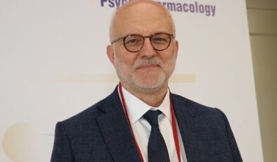 “Kaygı bozukluğuyla mücadelede ilaçtan önce yaşam tarzı değişikliği” önerisi