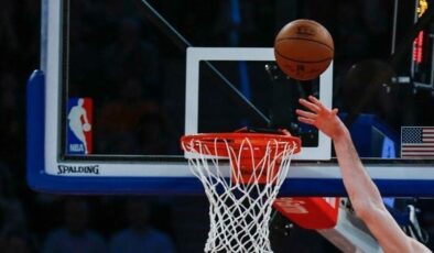 NBA’de Raptors, Cavaliers’ı yenerek seriyi 2-1’e getirdi