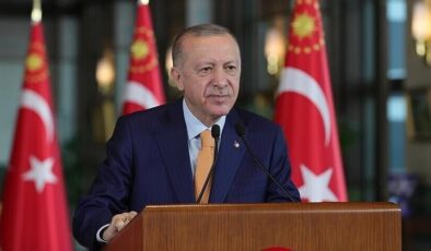 Cumhurbaşkanı Erdoğan, Fenerbahçe Opet Kadın Basketbol Takımı’nı kutladı