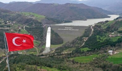 Tam kapasiteye ulaşan Yuvacık Barajı, büyükşehirlerin içme suyu kaynağı Sapanca Gölü’nü besliyor