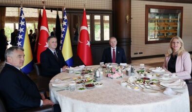 Cumhurbaşkanı Erdoğan, Bosna Hersek Devlet Başkanlığı Konseyi üyeleriyle görüştü
