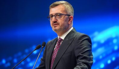 İletişim Başkanı Duran: Siber dünyanın türlü tehlikelerin kol gezdiği bir anarşi ortamı haline gelmesine göz yumamayız