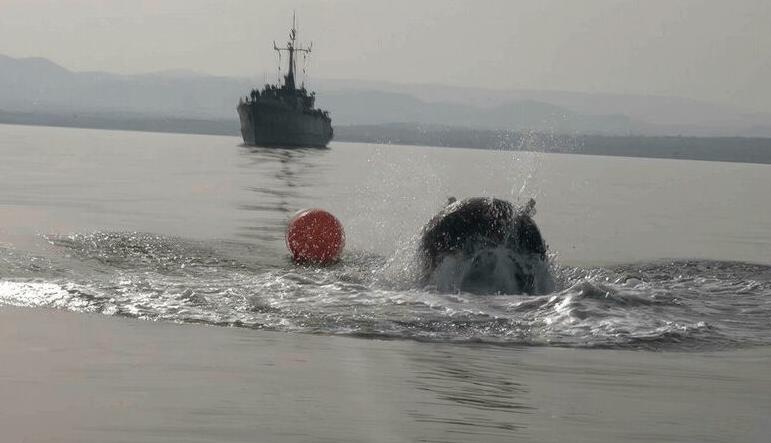 Almanya, bir mayın arama gemisini Akdeniz’e sevk edecek