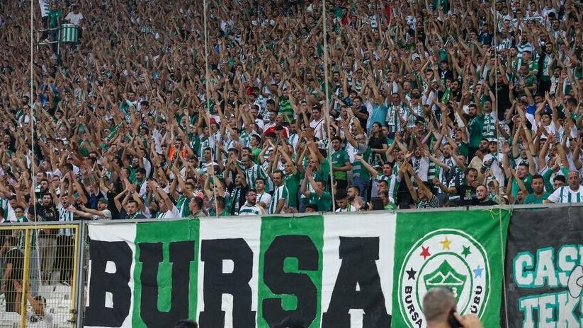 Trendyol 1. Lig’e yükselen Bursaspor’da satışa sunulan 39 bin kombine tükendi