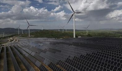 2025’te devreye alınan elektrik kapasitesinin yüzde 99’u yenilenebilir kaynaklardan oldu