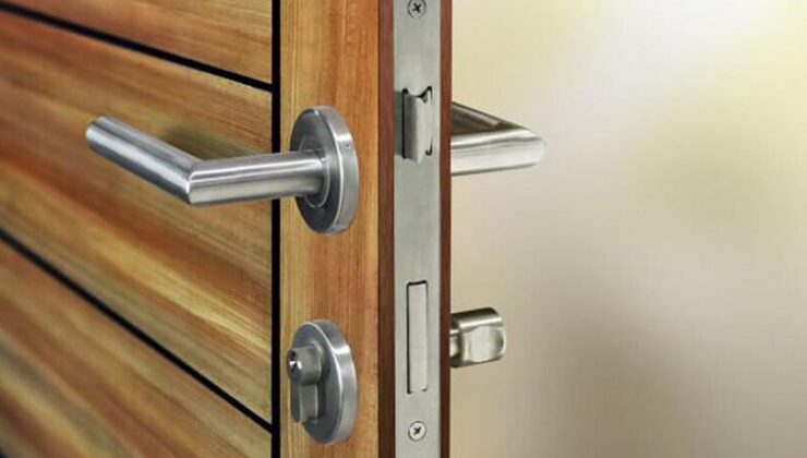 Türkiye’de hane halkının evde aldığı güvenlik önlemlerinde zırhlı-çelik kapı ilk sırada