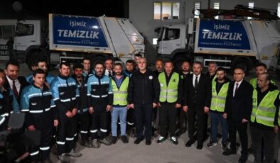 Çalışma ve Sosyal Güvenlik Bakanı Işıkhan, 1 Mayıs’ı işçilerle karşıladı