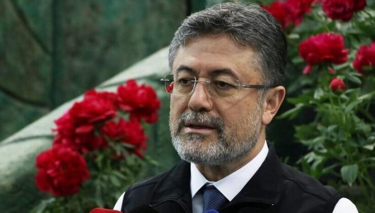 Tarım ve Orman Bakanı Yumaklı: Yılda 2 milyar adet süs bitkisi üretiyoruz