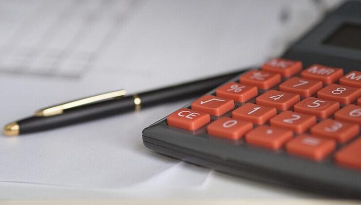 KGK, büyük işletmelerin finansal raporlama kriterlerinde değişikliğe gitti