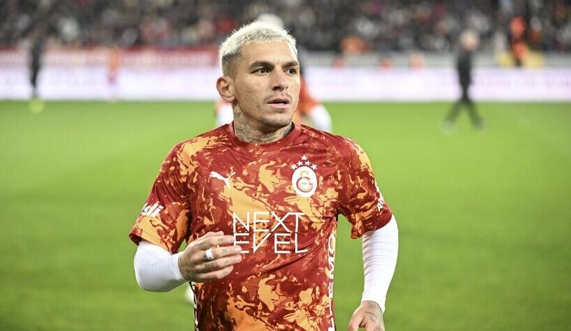 Beyoğlu’nda Galatasaraylı futbolcu Lucas Torreira darbedildi