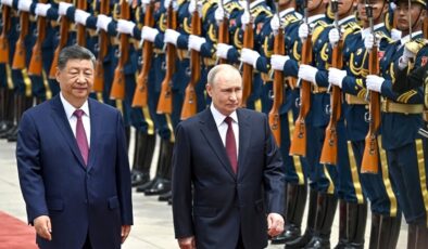 Çin ve Rusya liderleri Pekin’de bir araya geldi