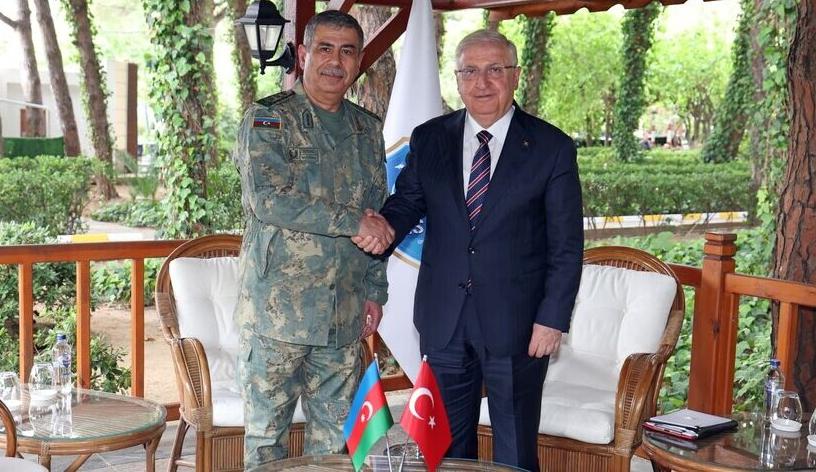 Bakan Güler, Azerbaycanlı mevkidaşı Hasanov ile görüştü