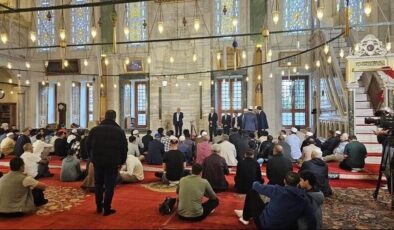“İstanbul’un Fethinden Türkiye Yüzyılı’na: 1453 Genç Hafız 1453 Hatm-i Şerif” programı düzenlendi