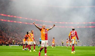Lider Galatasaray, şampiyonluğunu ilan etmek için sahaya çıkacak