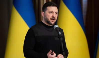Zelenskiy: Ukrayna’nın uzun menzilli silahlarının etkisi bu sefer Moskova bölgesinde hissedildi