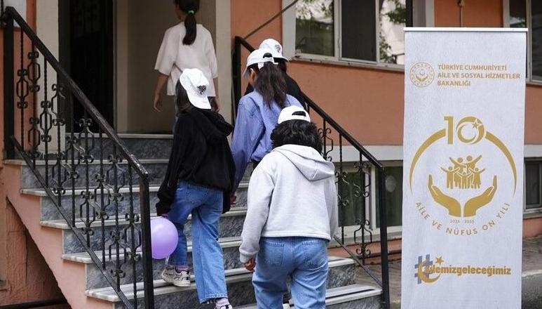 Devlet korumasındaki çocuklar geçmişin yükünü bu merkezde bırakıyor