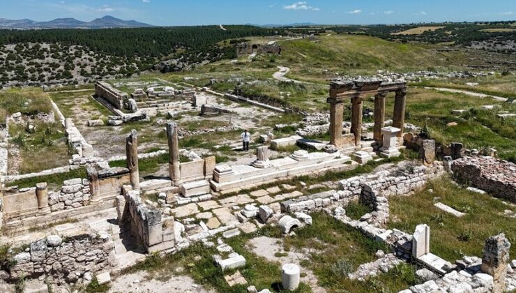 Blaundos’ta rahiplerin kutsal alanı gün yüzüne çıkarılıyor